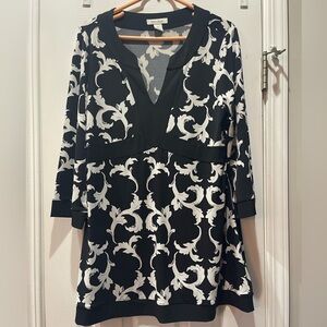 White House Black Market Tunic - XL